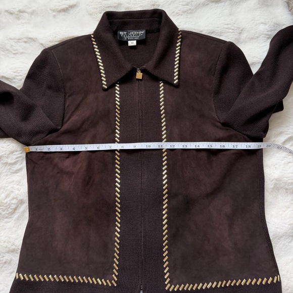 ✨ St. John Collection Knit & Suede Brown Blazer Jacket with Gold Tone Chain Trim - Picture 16 of 16